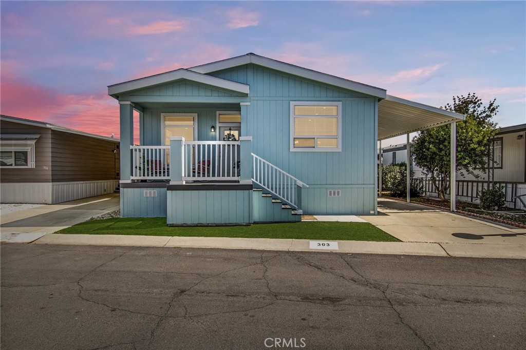 27601 Sun City 303