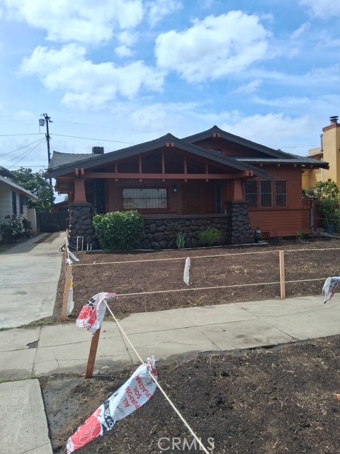 1842 W 43rd Place