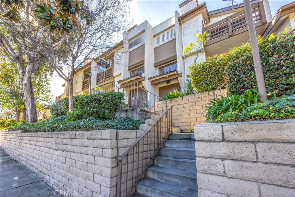 1115 Walnut Grove