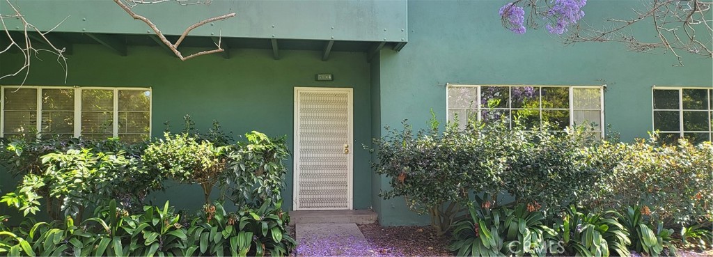 5148 Village Green