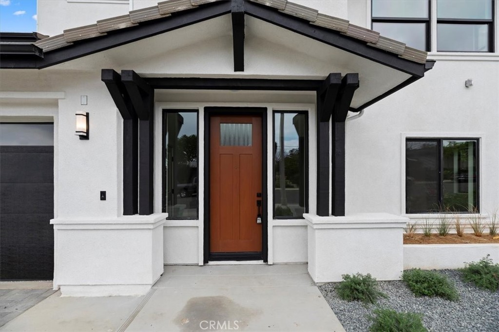 943 N Avenue 66