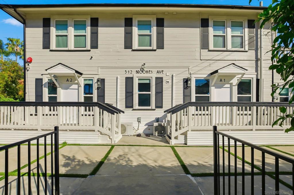 312 Brookes Ave