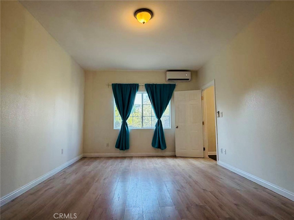 1139 East Elma B