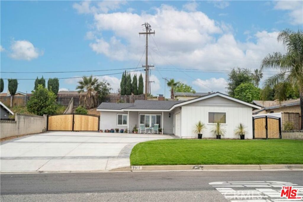 7386 Alta Cuesta Drive