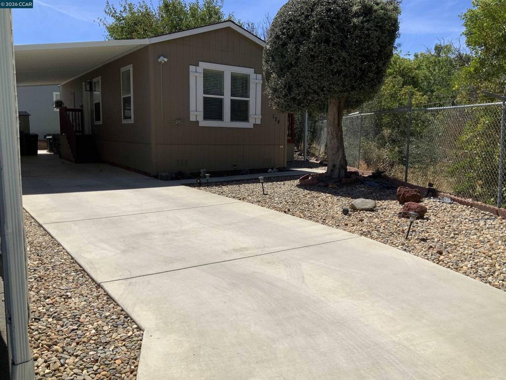 174 Sunset Way