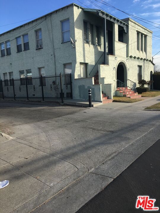 3809 3811 1/2 W 30th Street