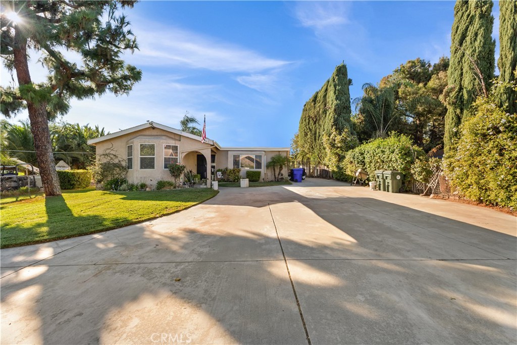 4337 Riverview