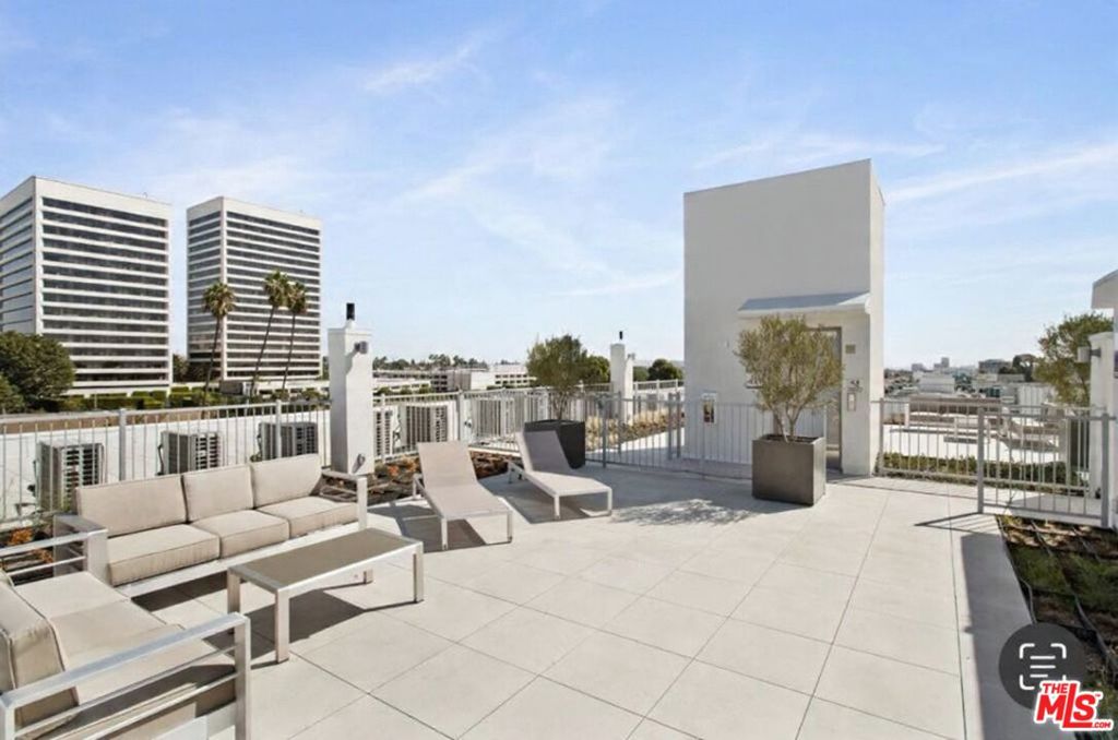 1650 Sawtelle Boulevard 209