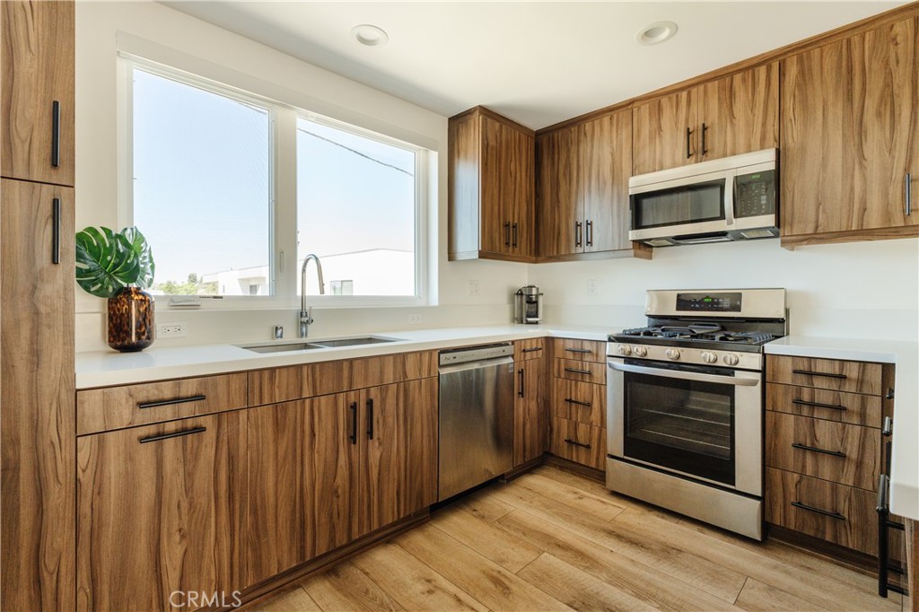 5623 N Bella Blanco
