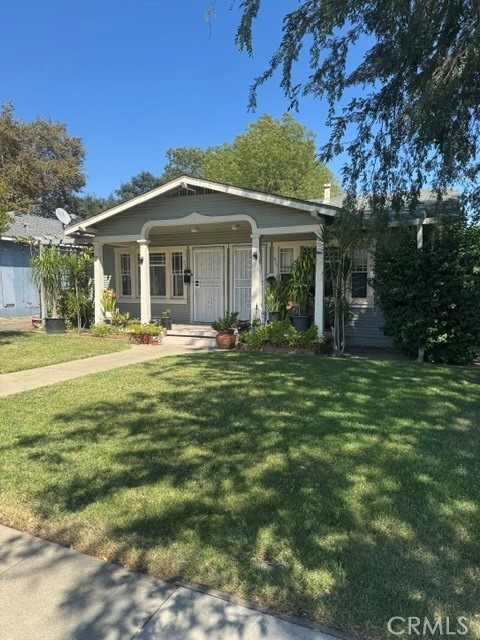 936 N Laurel