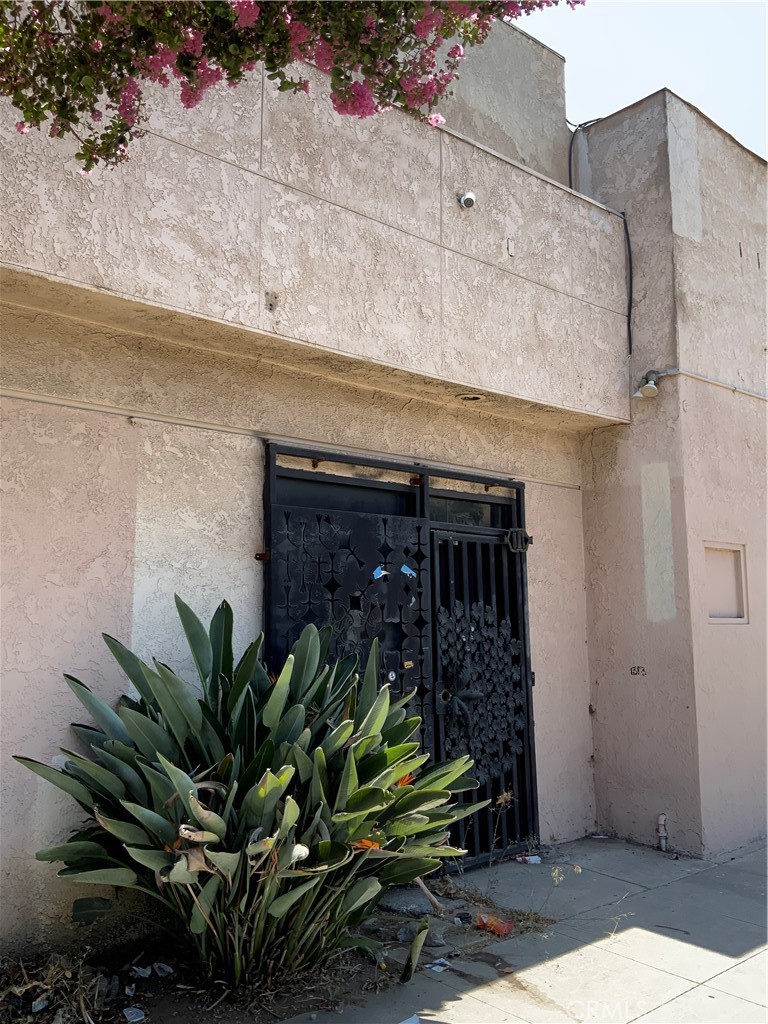 5404 Alhambra