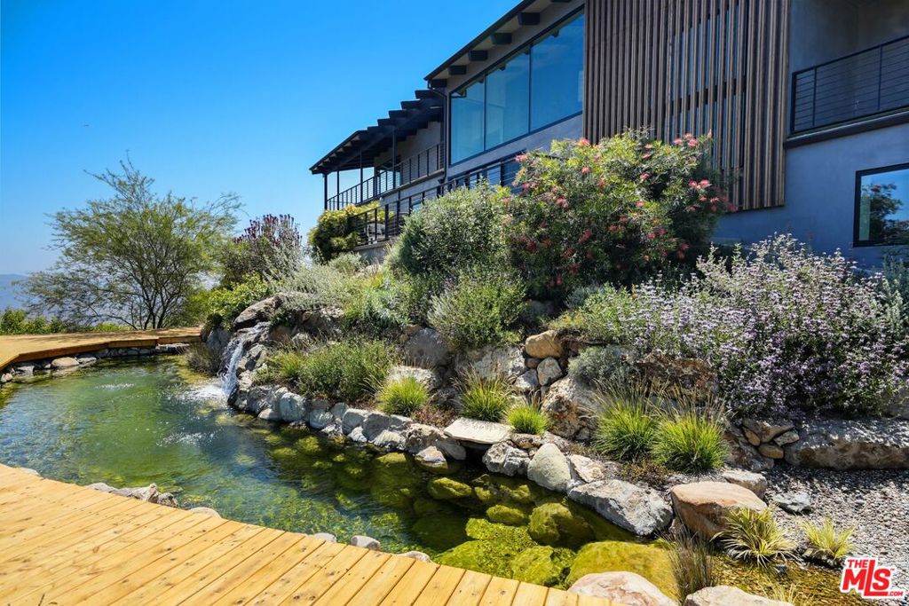 2345 Tuna Canyon Road