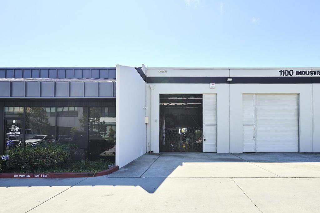 1100 Industrial Road 18