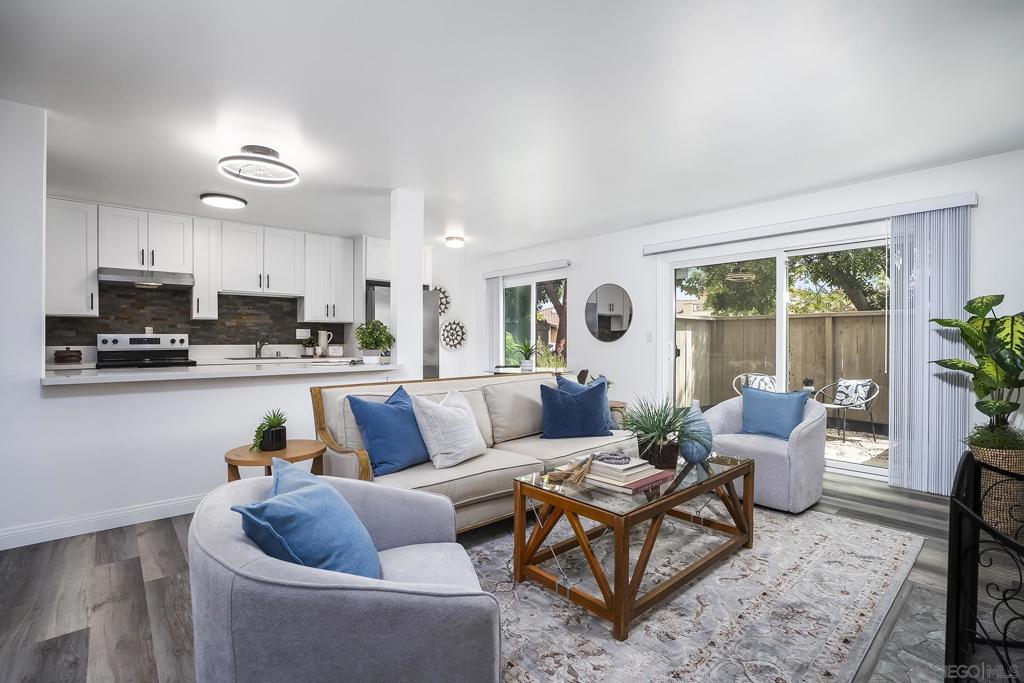 2388 Grand