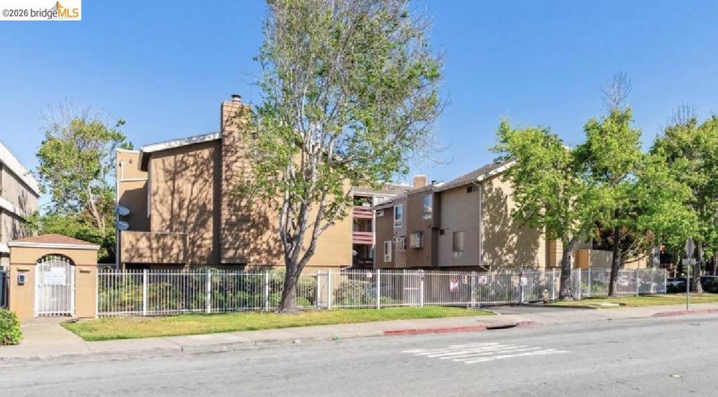 2121 Vale Rd #17