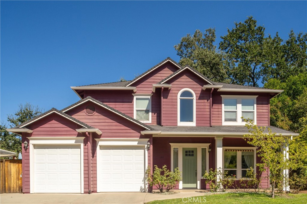 122 Secluded Oaks Court