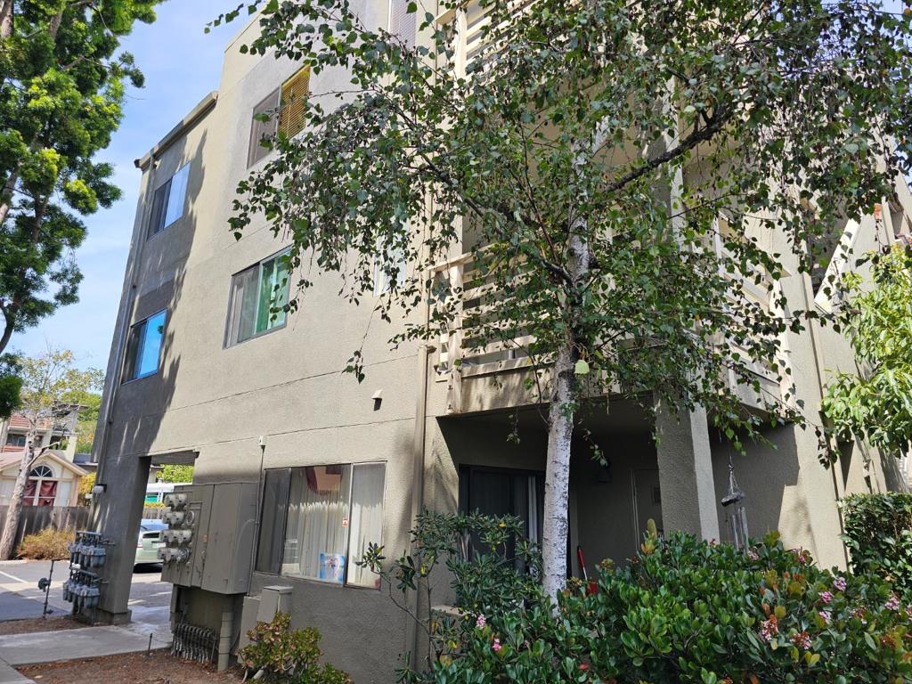 250 River Street 420