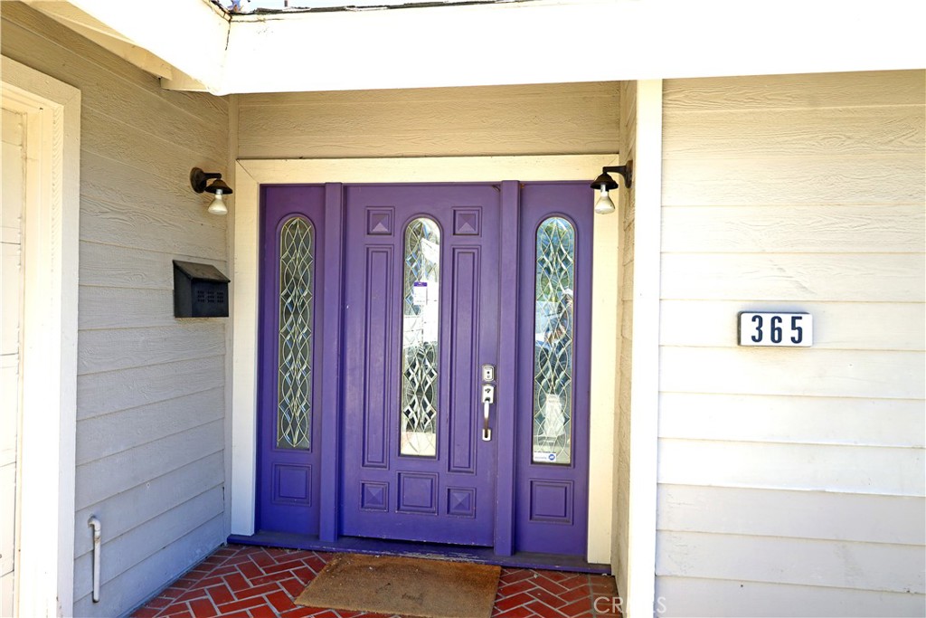 365 N Magnolia