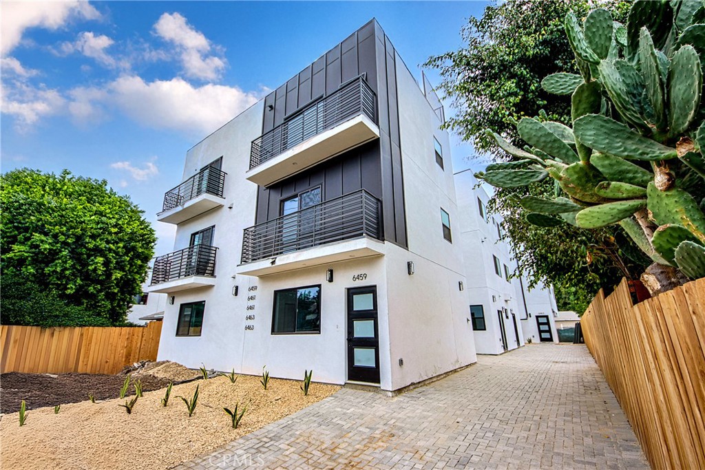 6461 Woodley