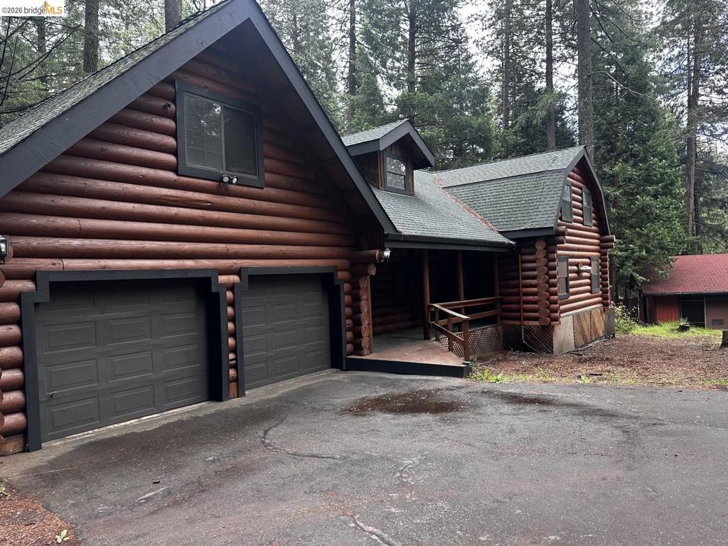 4589 Jenkinson CIR
