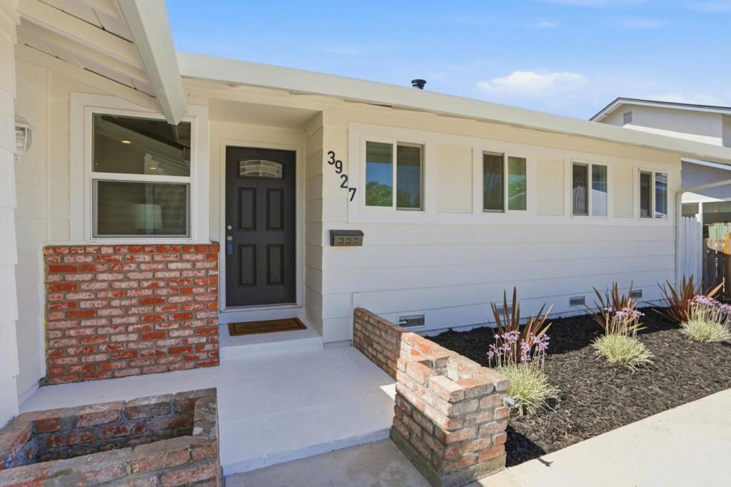 3927 Forestwood Drive