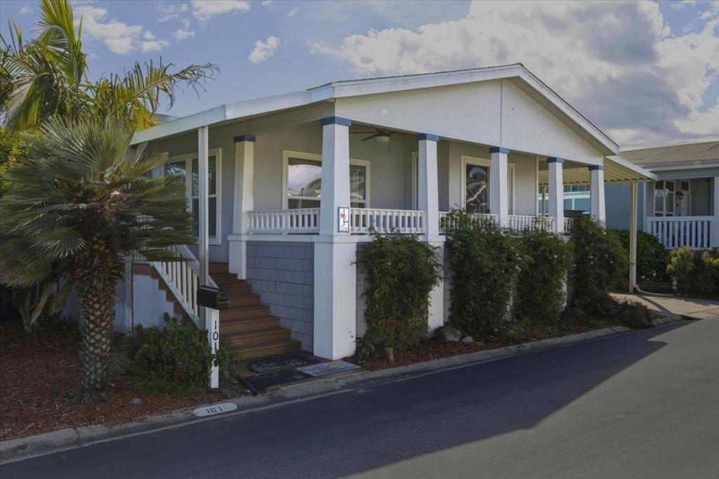 2435 Felt Street 101