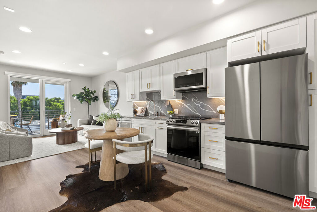 7428 Santa Monica Boulevard 204