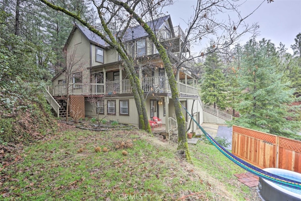 50 Tall Pines Court