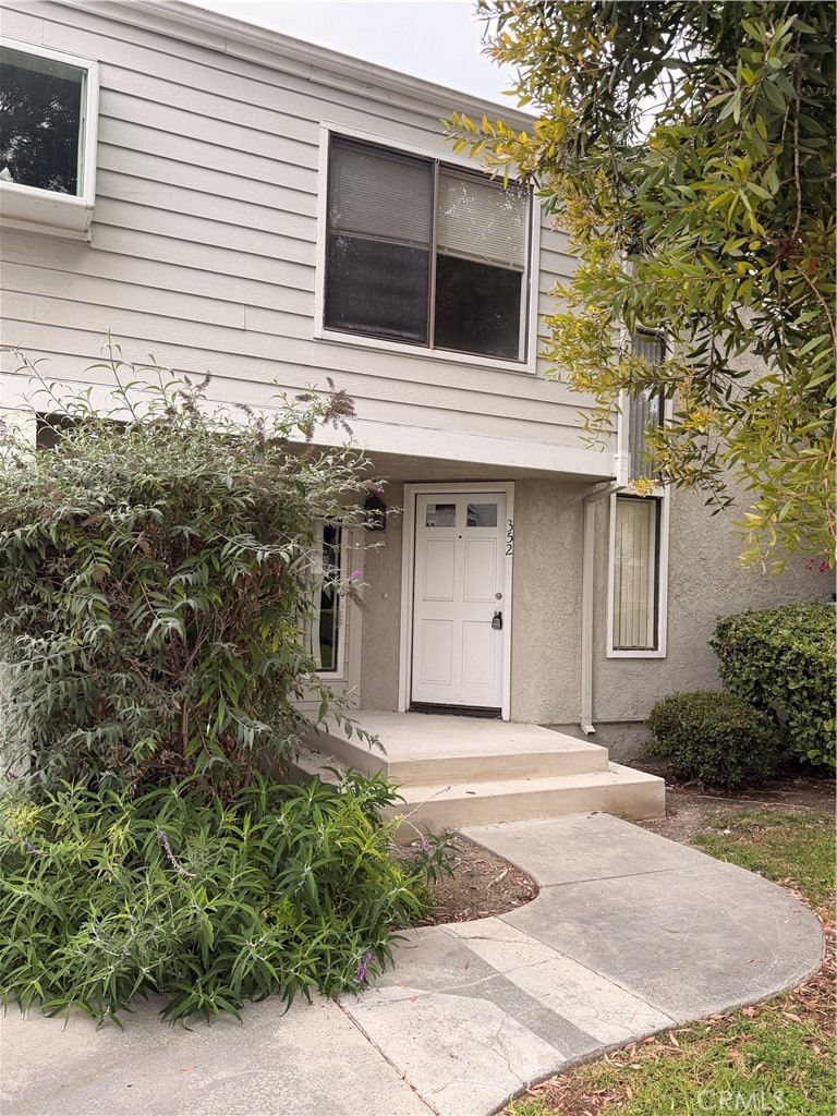 352 Deerfield Avenue 47