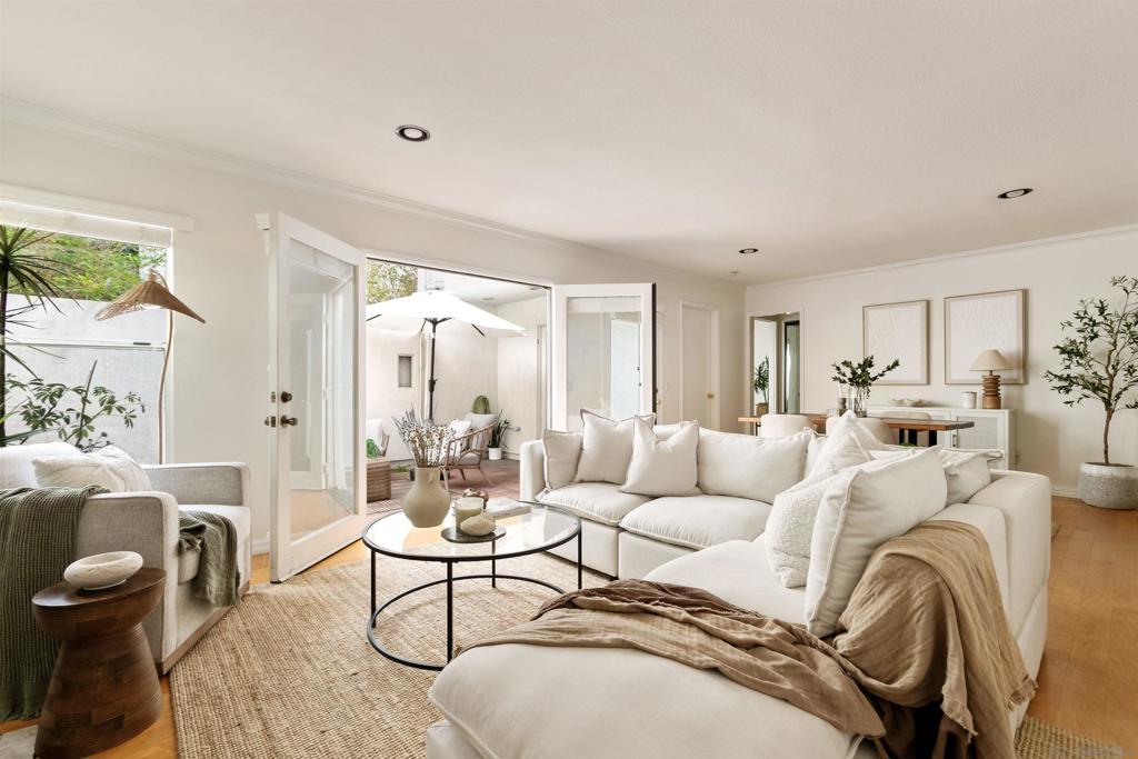 1445 Grand Ave B