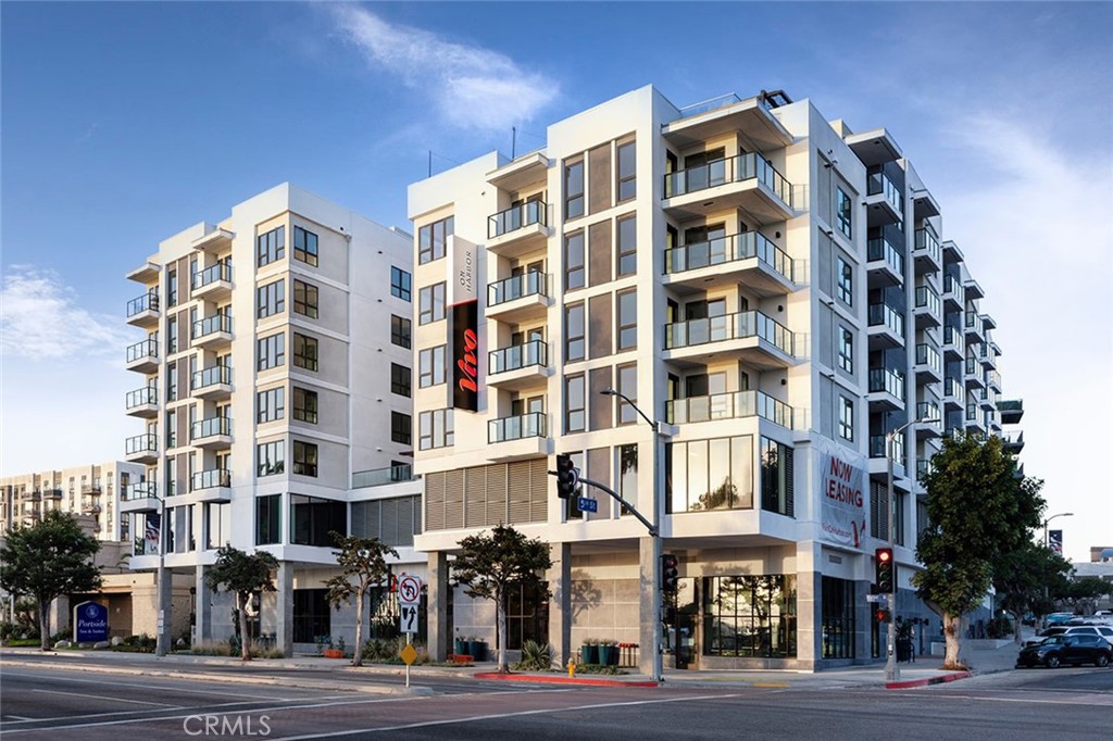 511 S Harbor 420