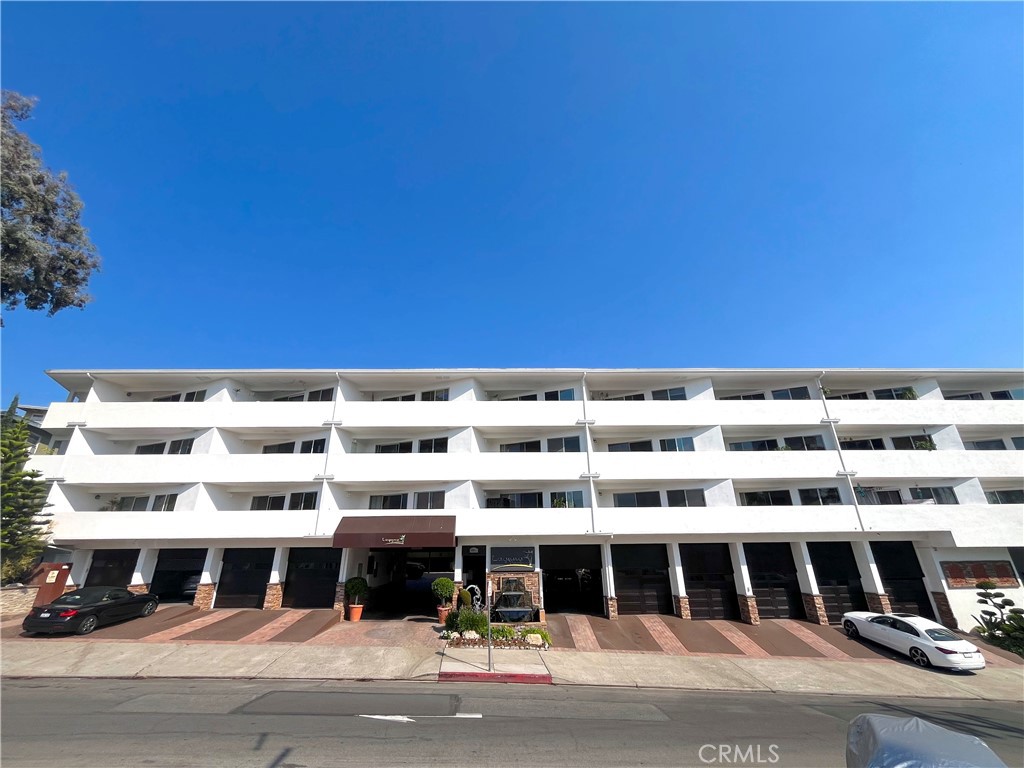 100 Cliff Drive 5