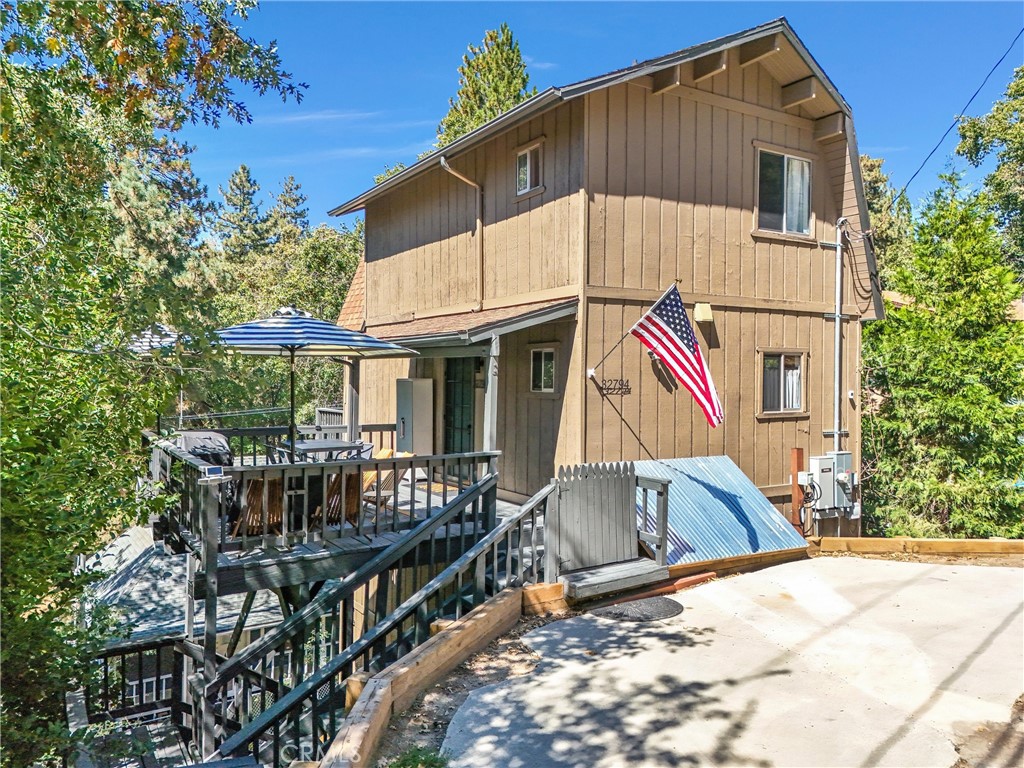 32794 Cougar Lane