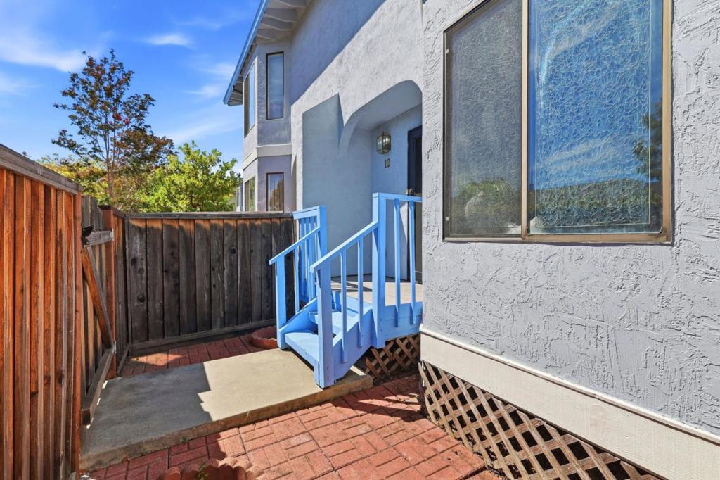 895 Quince Avenue 12