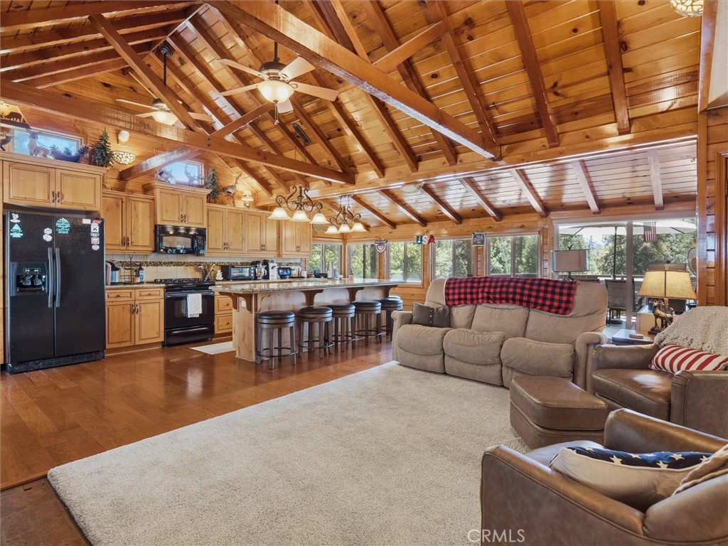 53746 Road Acorn
