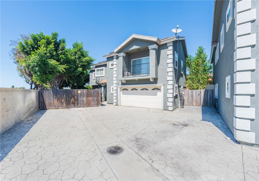 11137 S Freeman F