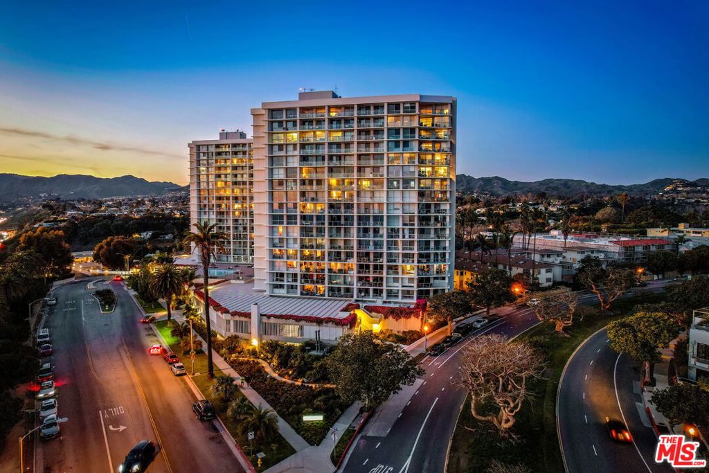 201 Ocean Avenue 1105P