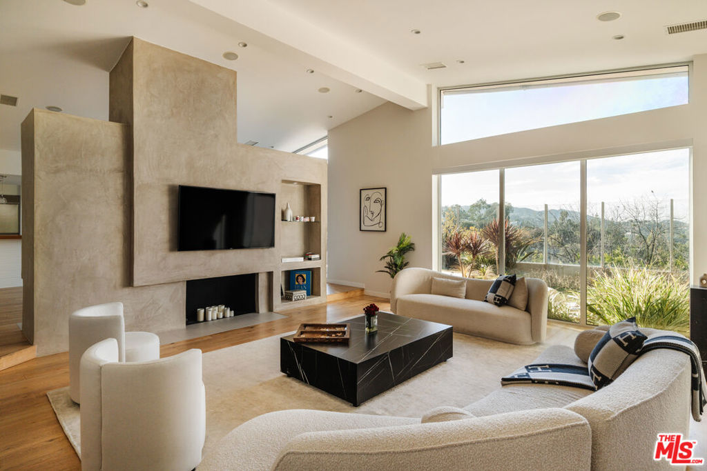3423 Scadlock Lane