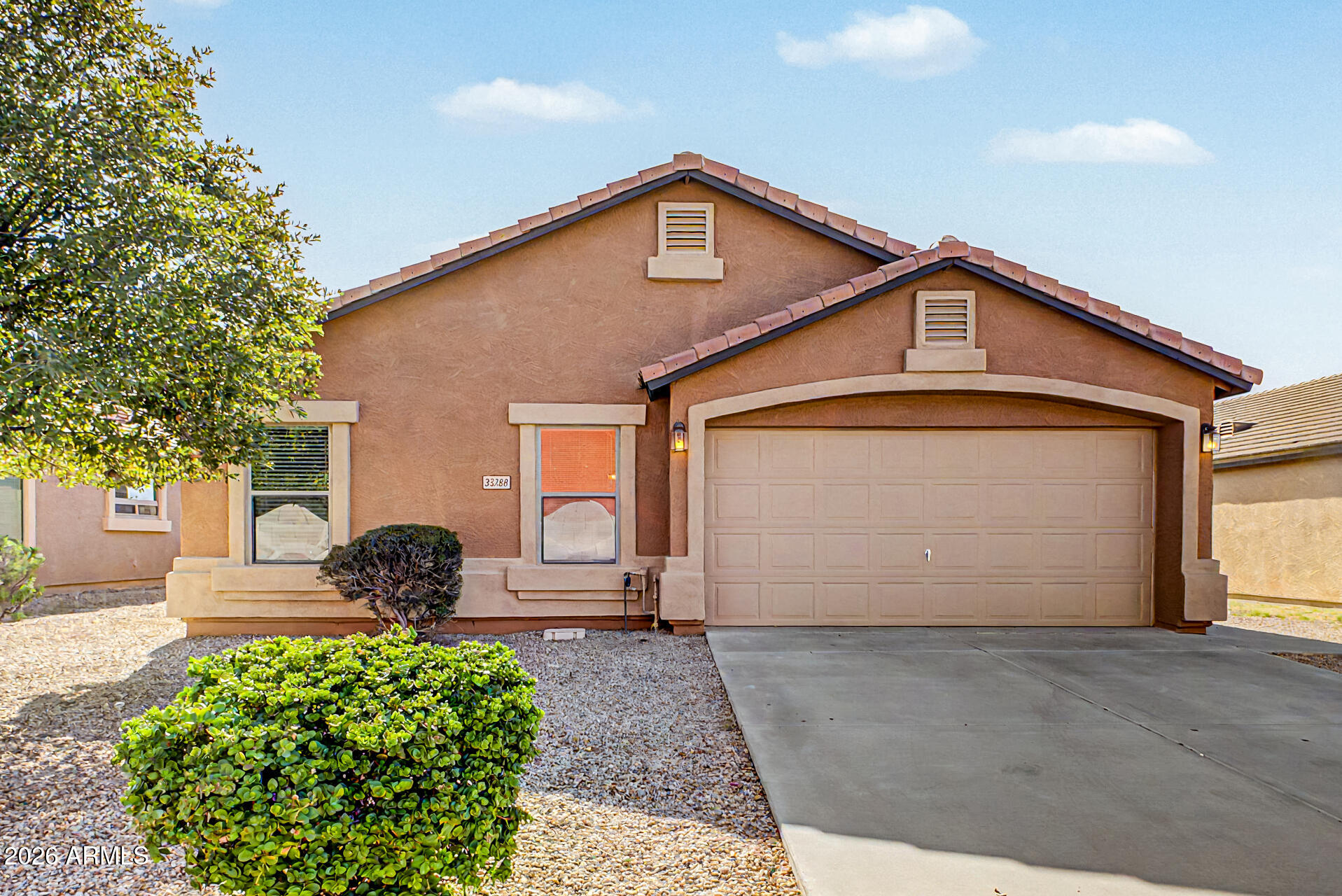 33288 N SANDSTONE Drive, San Tan Valley, AZ 85143