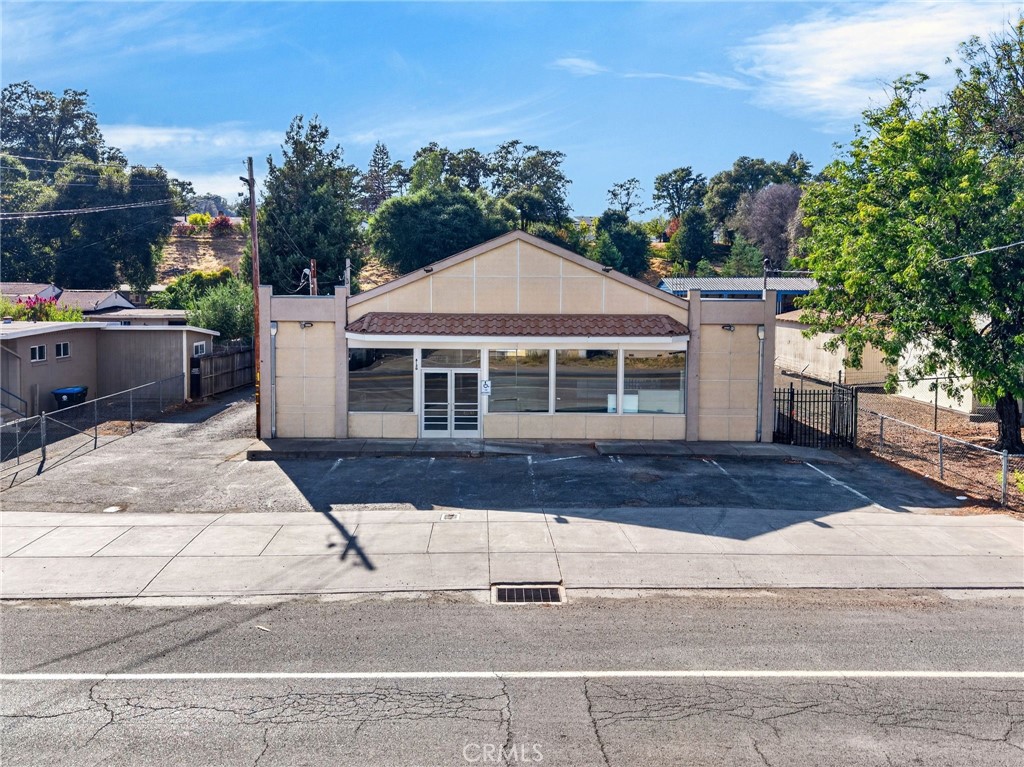 6130 N State