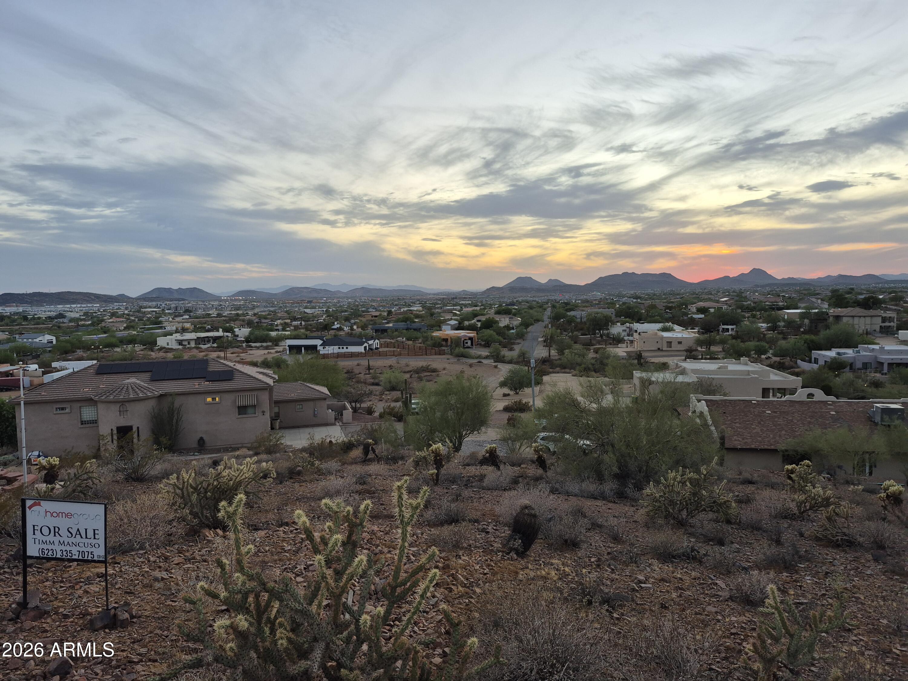 500 W BRILES Road -, Phoenix, AZ 85085