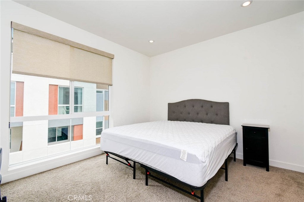 1814 E 1st Street 330