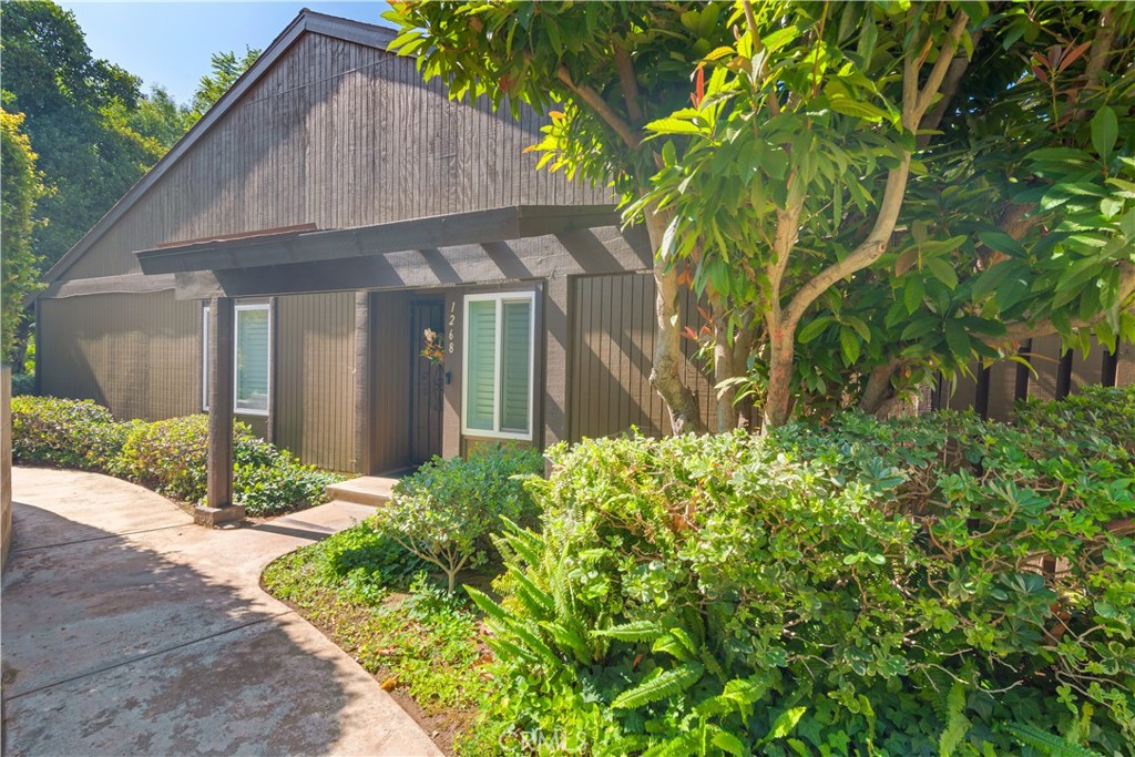 1268 Tarryglen Ln