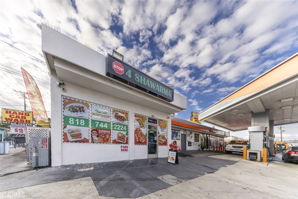 341 N Victory Boulevard 101