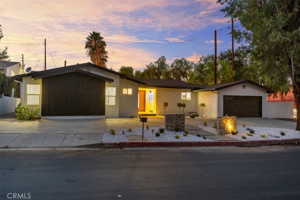 5115 Rigoletto Street