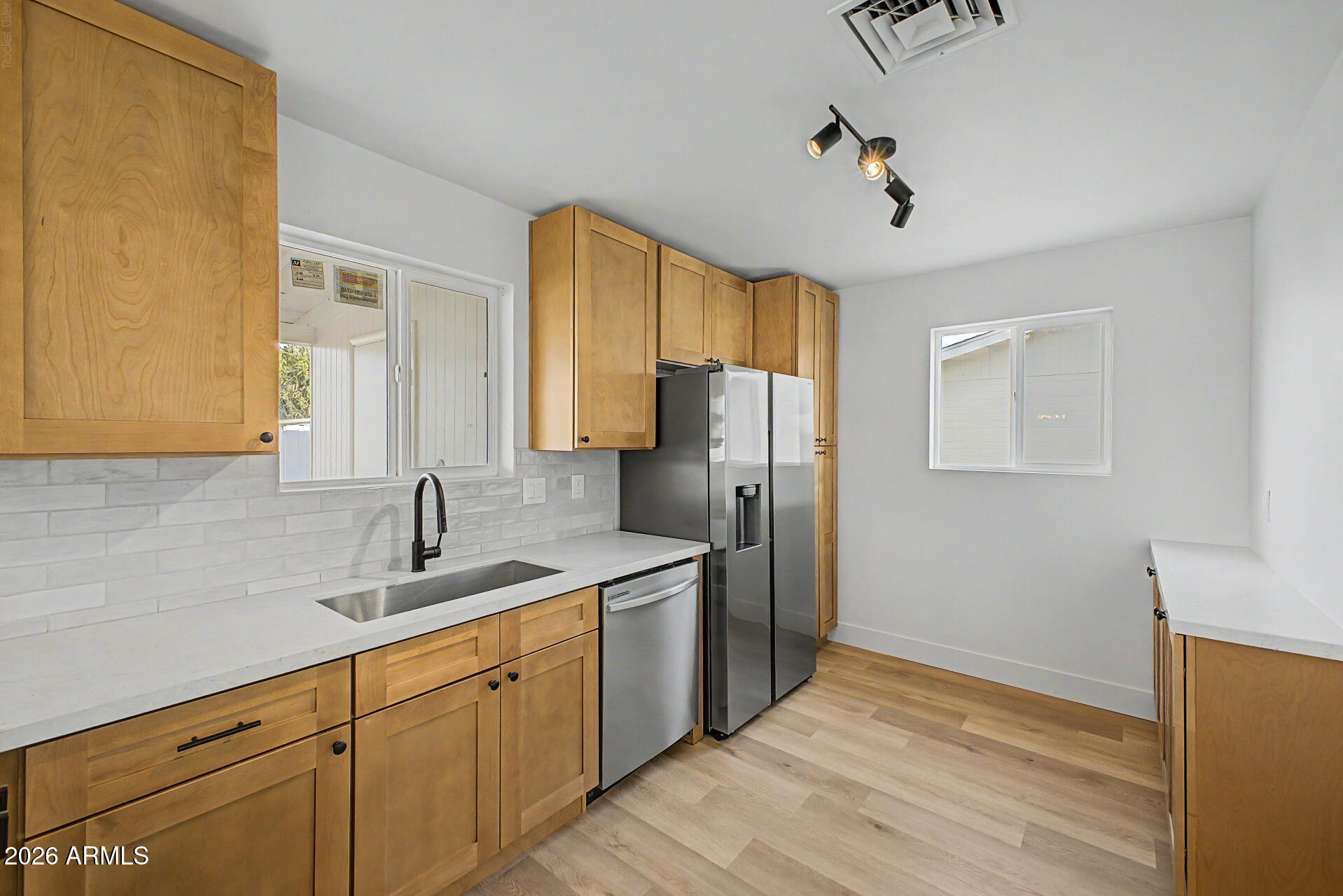 1225 S LAWTHER Drive, Apache Junction, AZ 85120