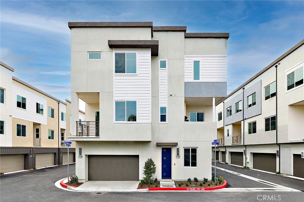 7266 Pointbreak Drive
