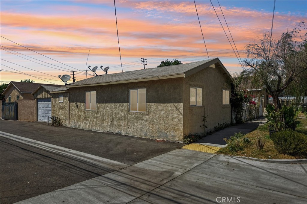 412 S Fern Avenue