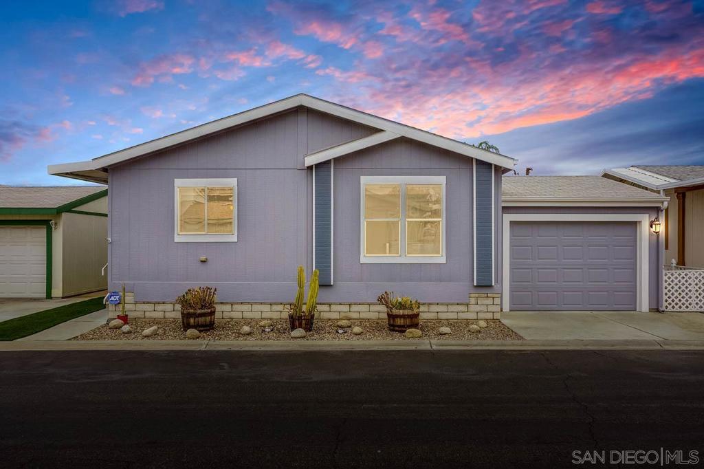 11851 Riverside Dr SPC 206