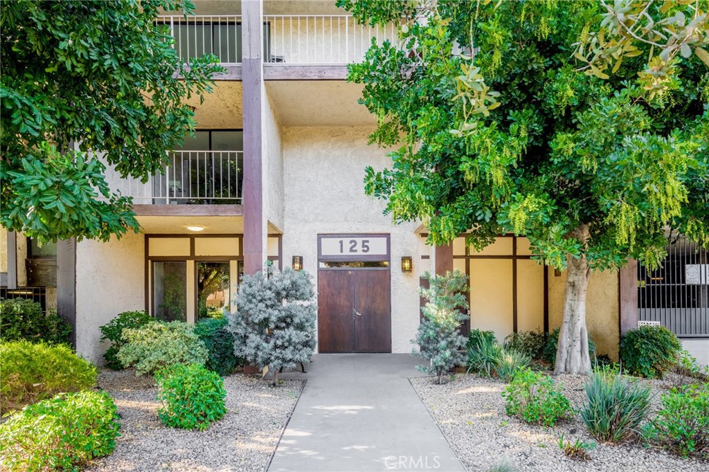 125 N Allen Avenue 203
